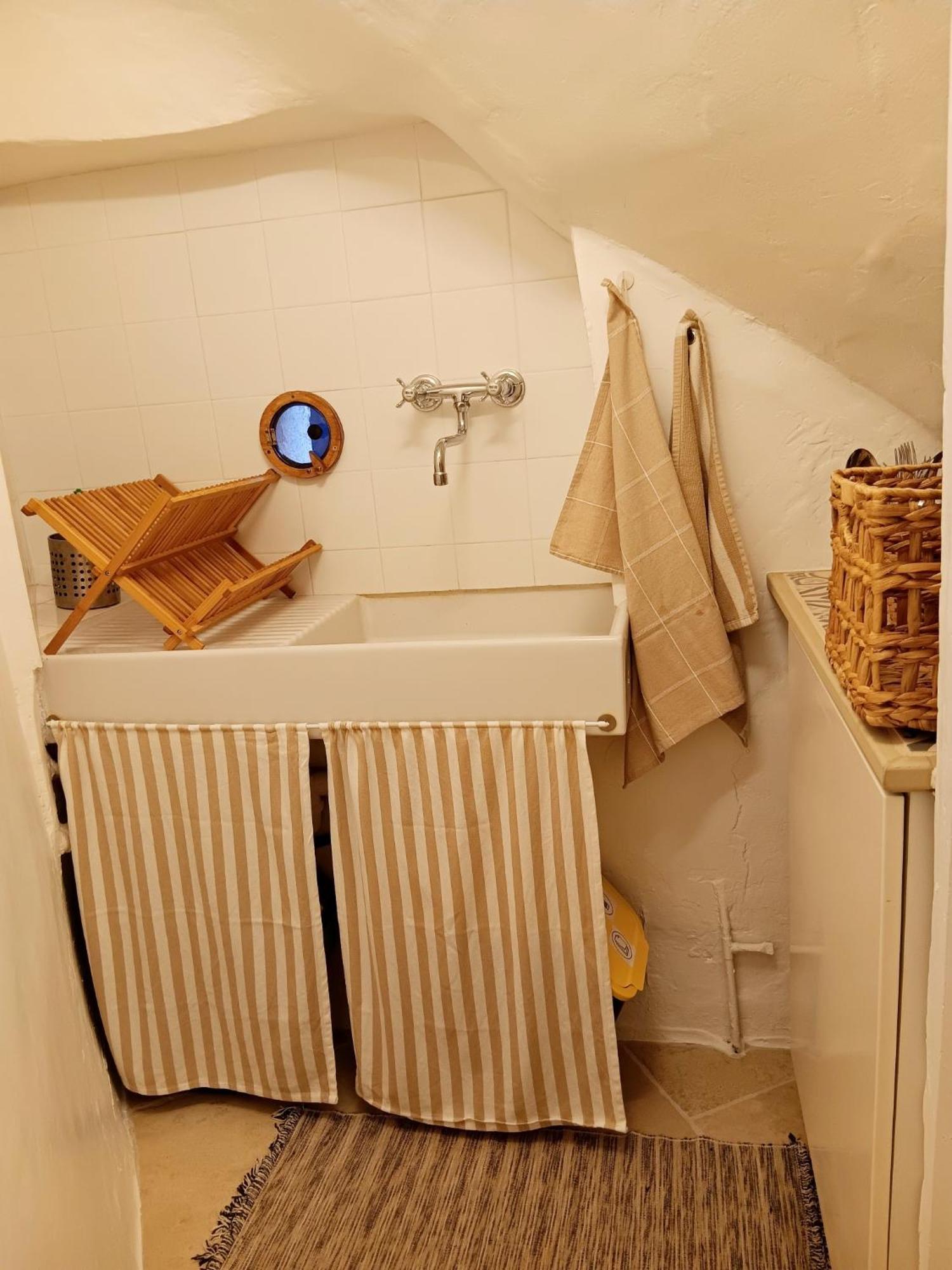 La Petite Romance - Gite 3 Etoiles Siran Exterior photo